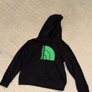 Northface Boys Hoodie XS (6) Black